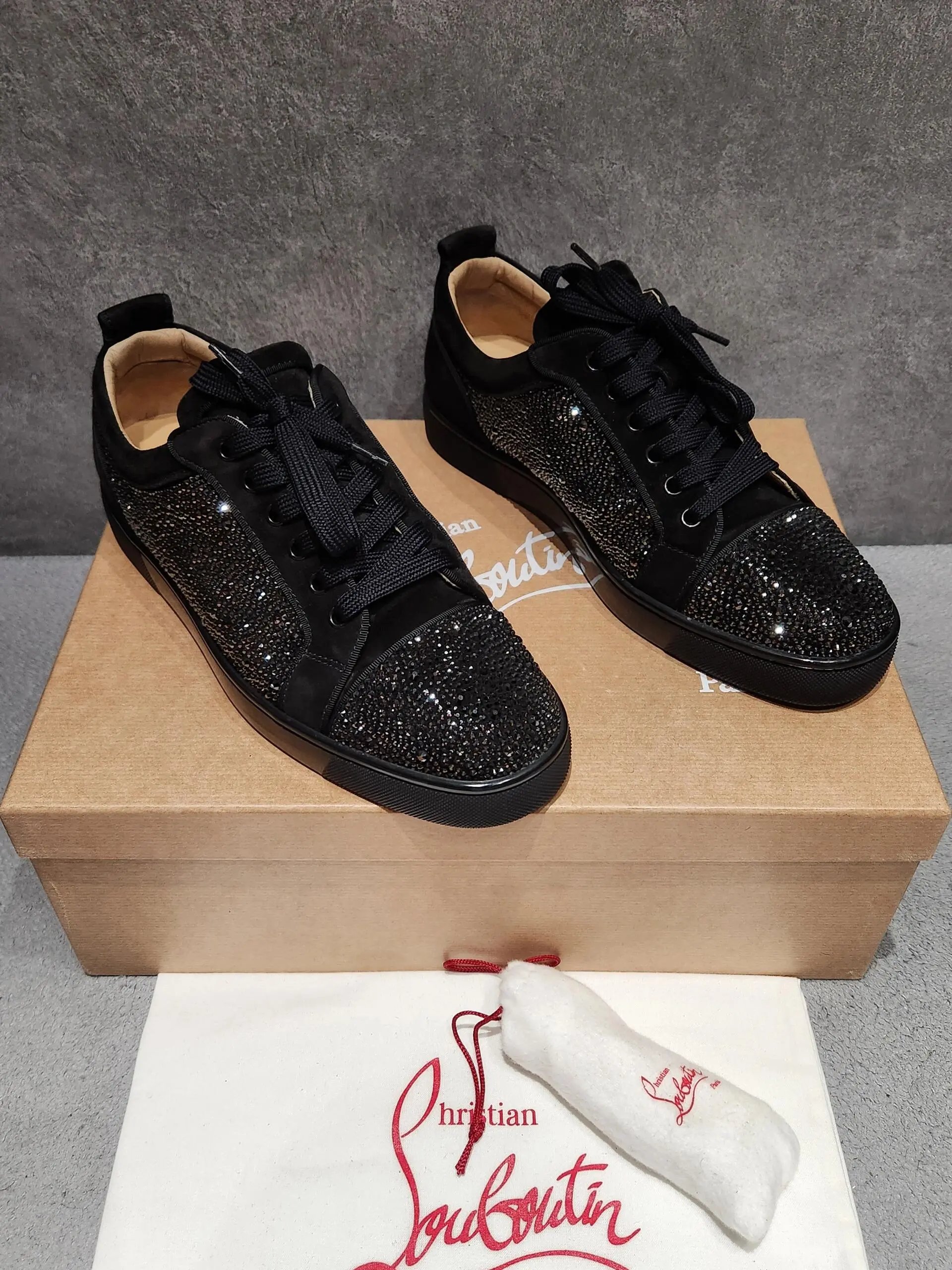 21 all black diamonds
