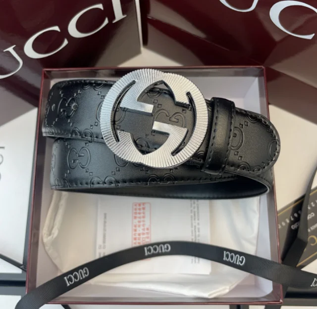 Gucci Belts Iridescent GG buckle belt product detail image 2
