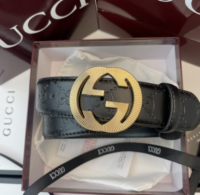 Gucci Belts Iridescent GG buckle belt — G-9