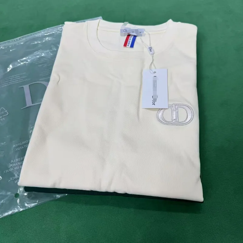 short sleeves