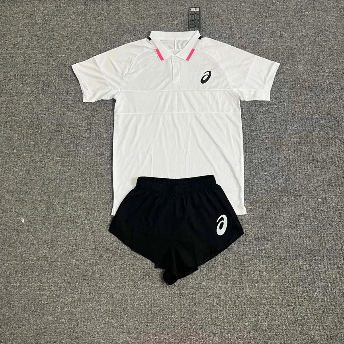 2-White Set