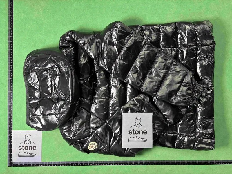 Moncler Down Jackets Quilted jacket image 15