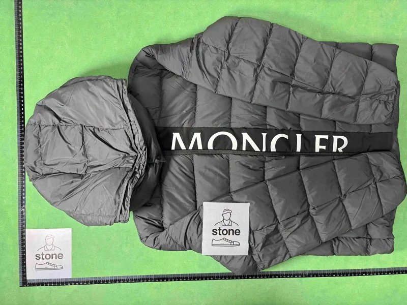 Moncler Down Jackets Quilted jacket image 8