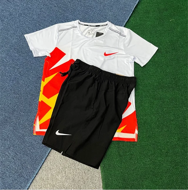 Nike Matching Sets Two-Piece Running T-Shirt and Shorts Set product detail image 10