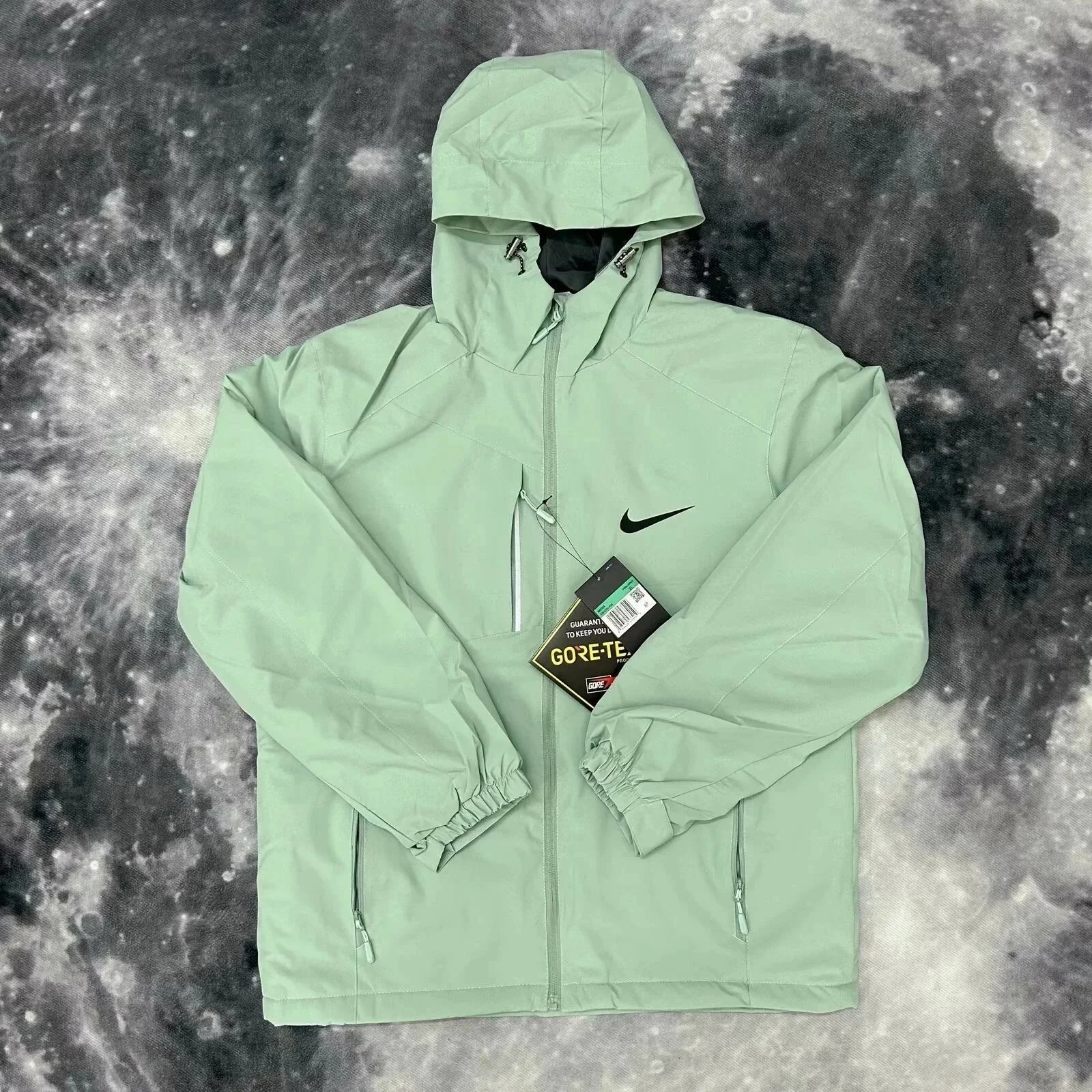 Nike Jackets Hooded zip-up windbreaker — Green jacket