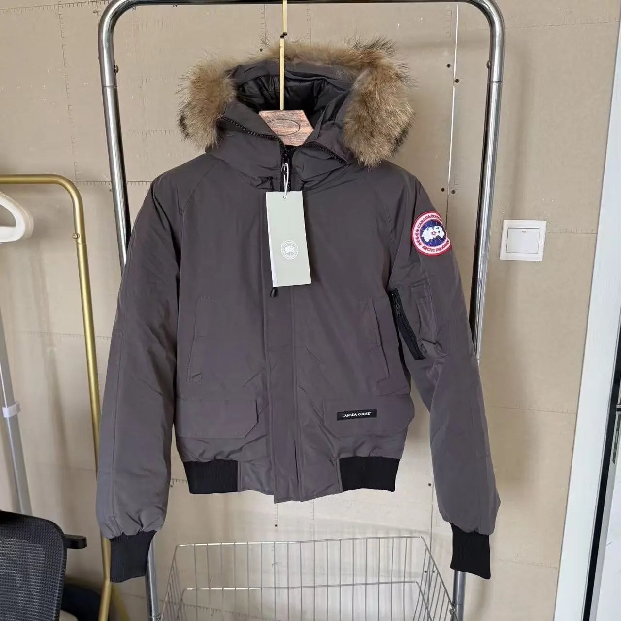 05 Grey (Down Jacket)