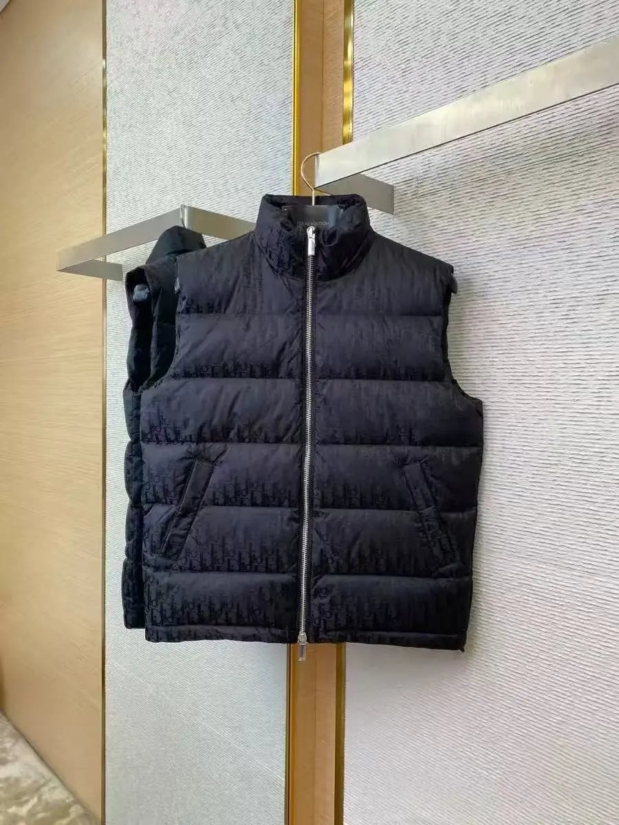 06-Black