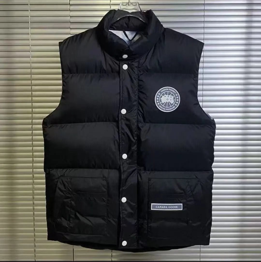 03 Black (vest)