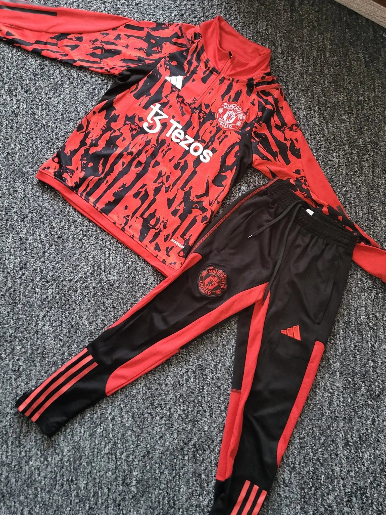 Manchester United Red Black [Camo Edition]