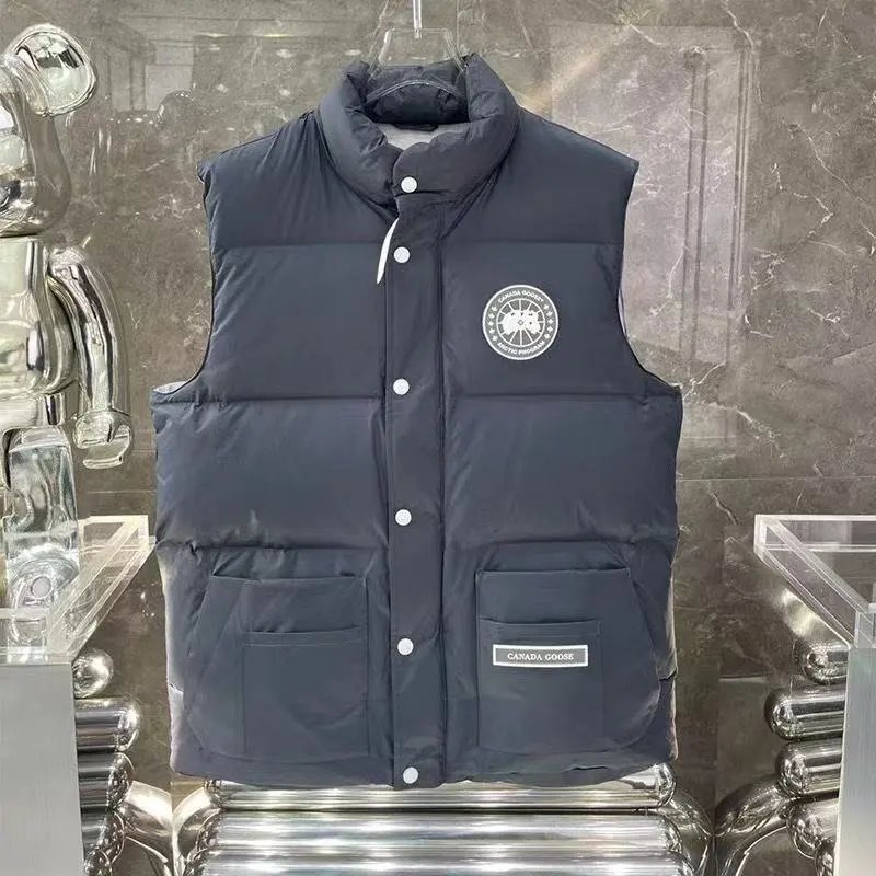 03- Dark gray (vest)