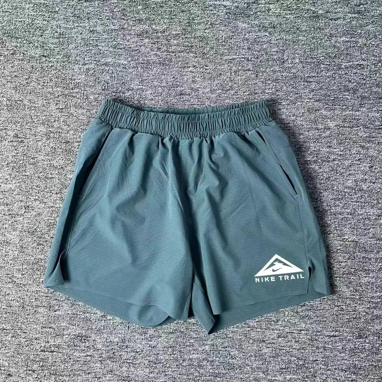 Section 03 Light green boxer shorts