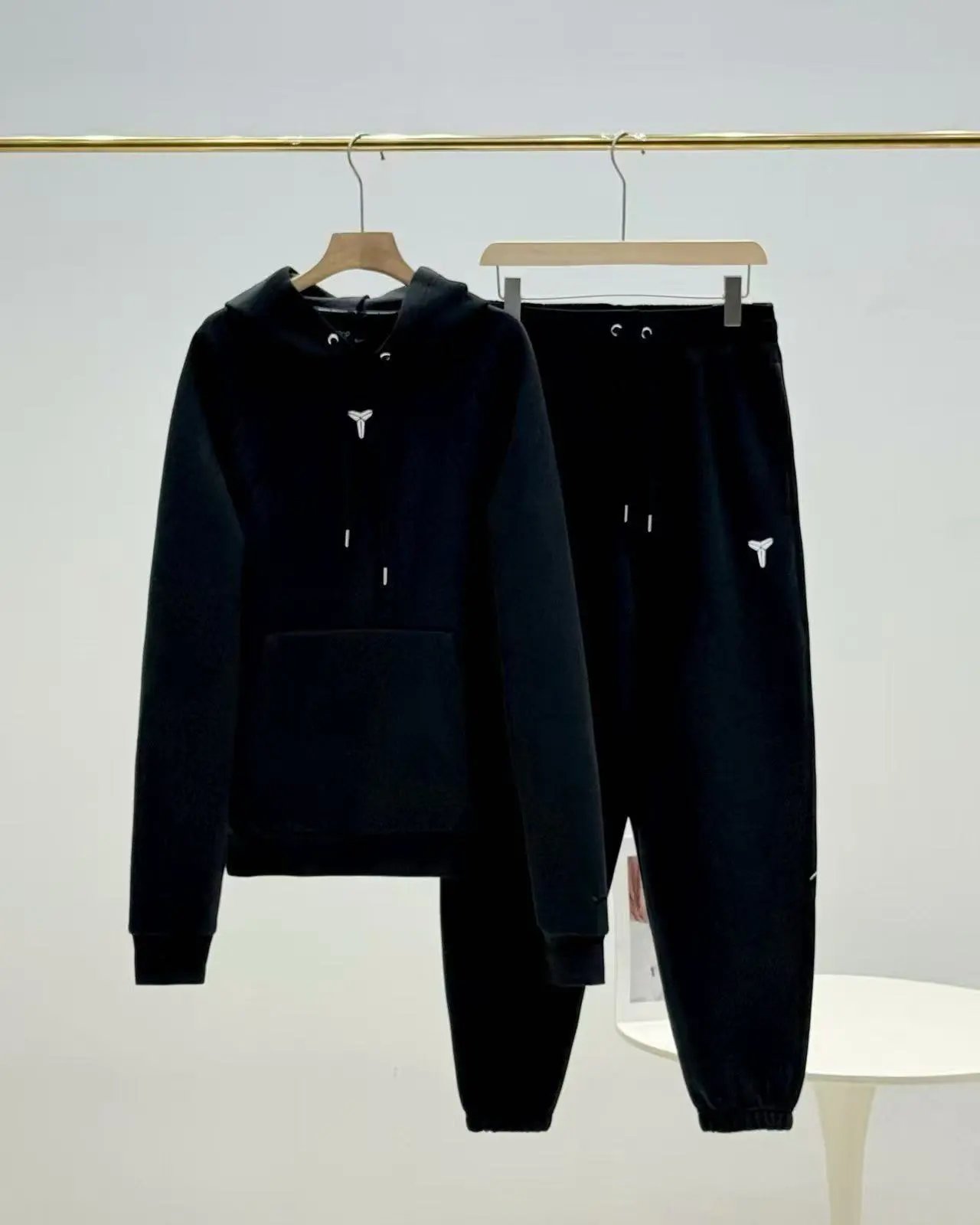 02-Black (Set)