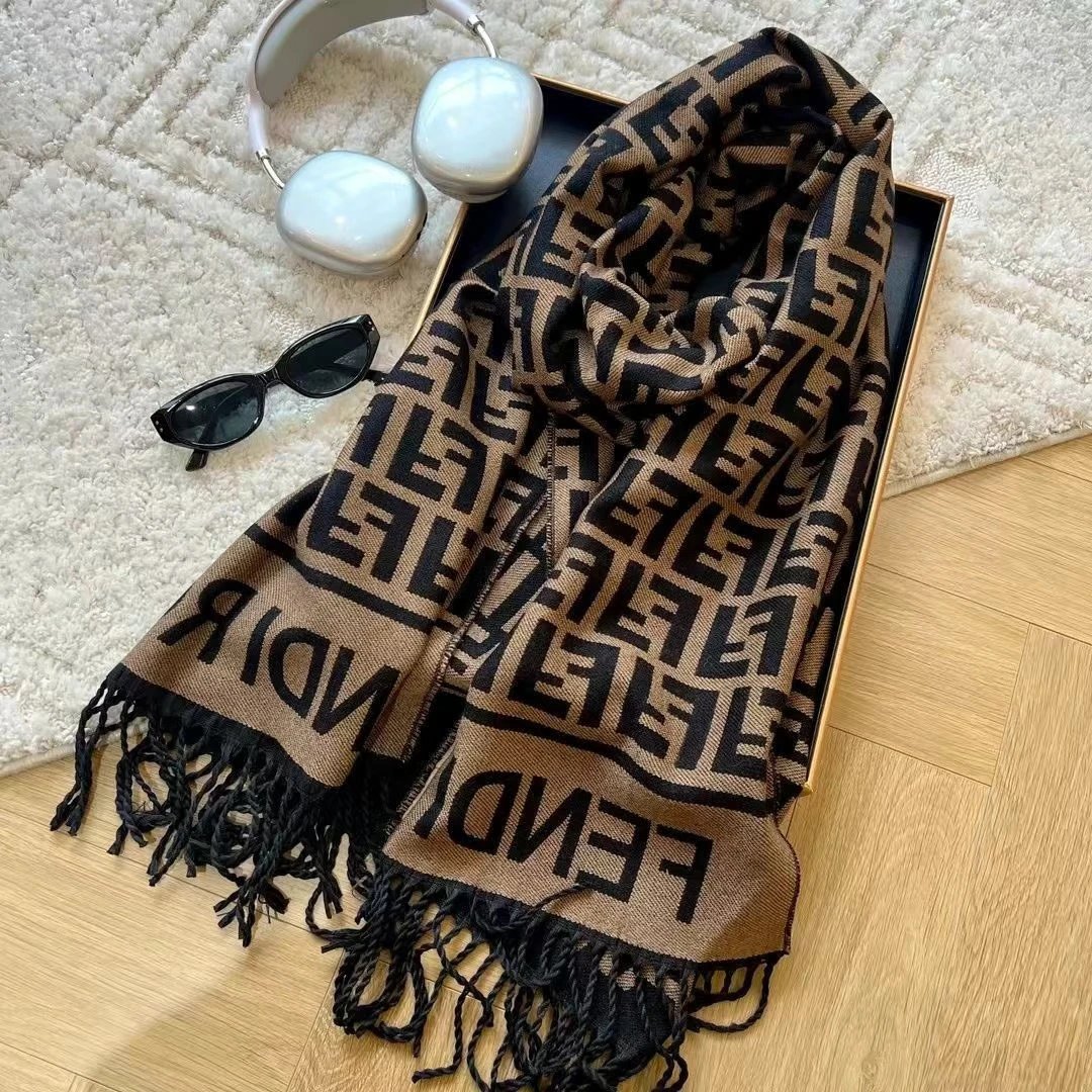 Fendi Beige Black Sc