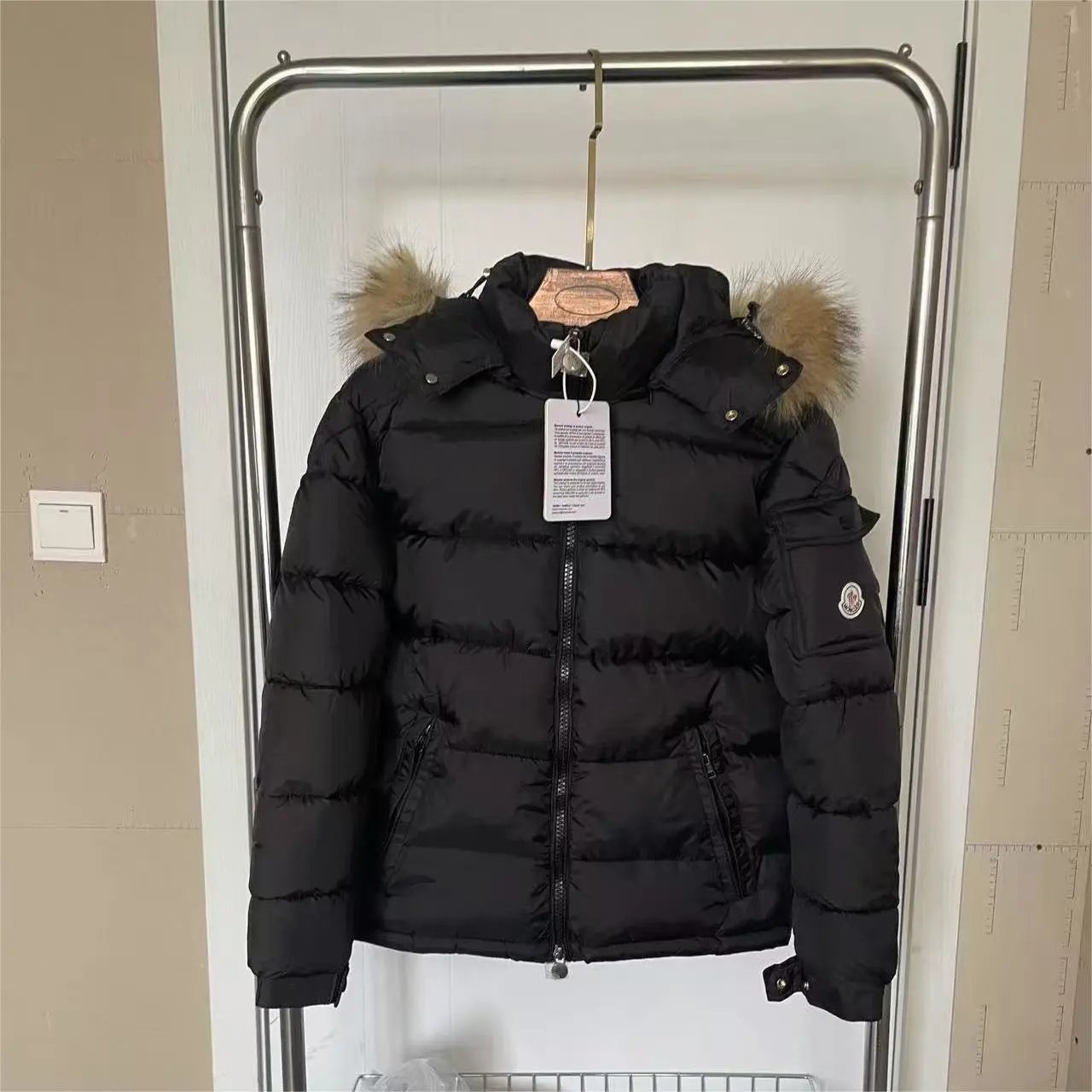 02-Black