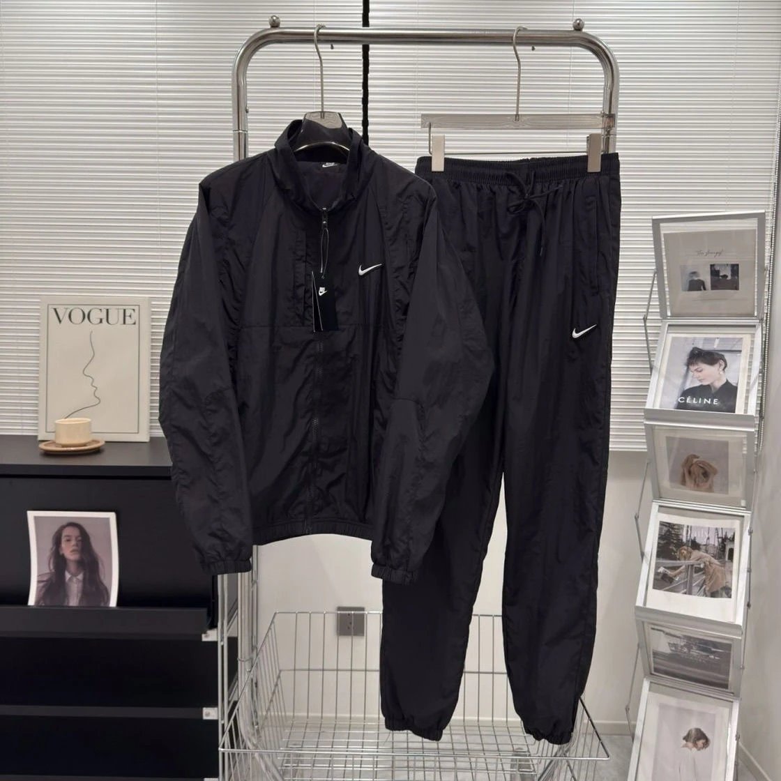 Set 01- Black