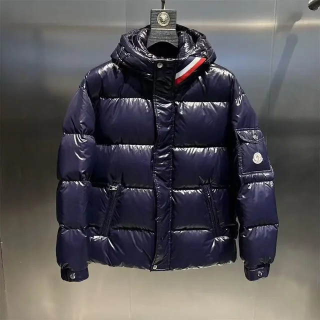 Moncler Down Jackets Quilted knit-sleeve zip-up jacket product detail image 13