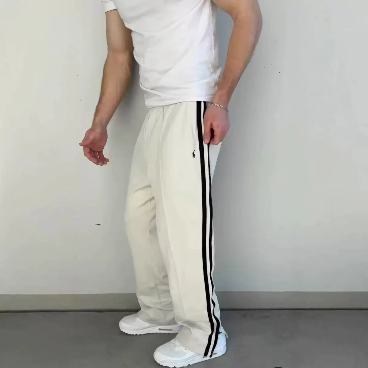 01- off white