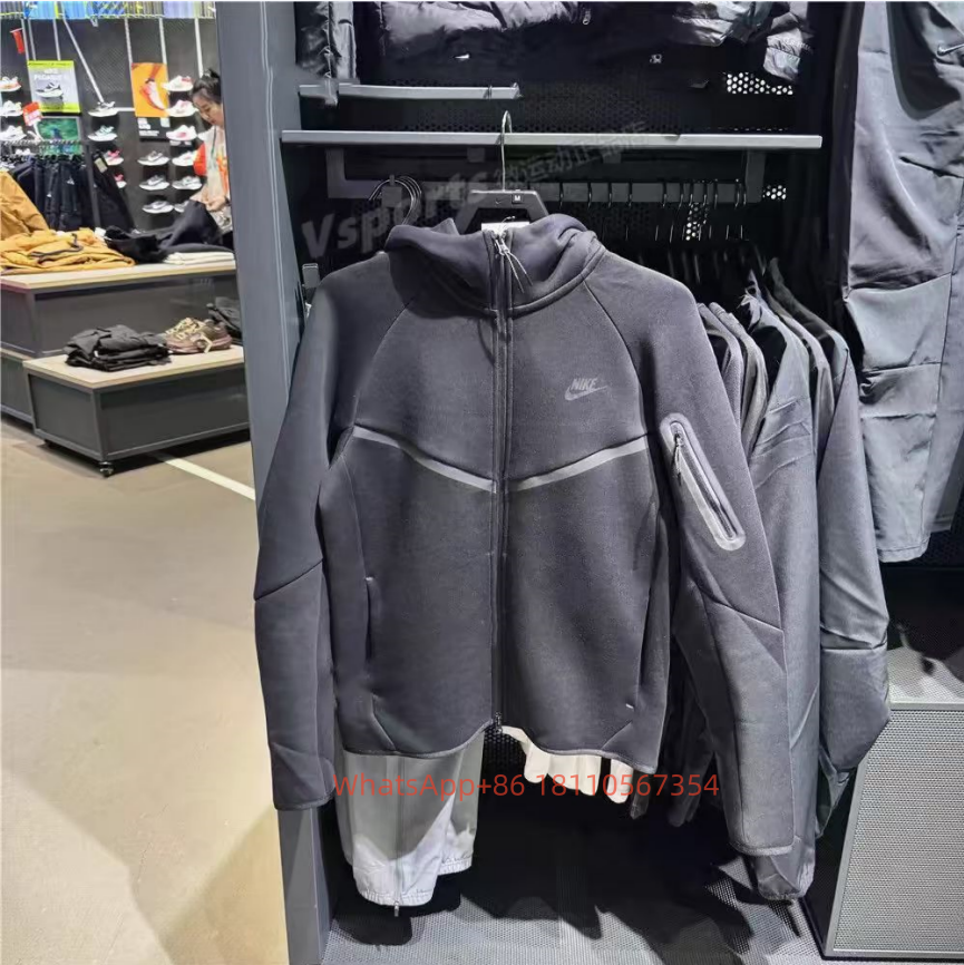 Nike - Black 2