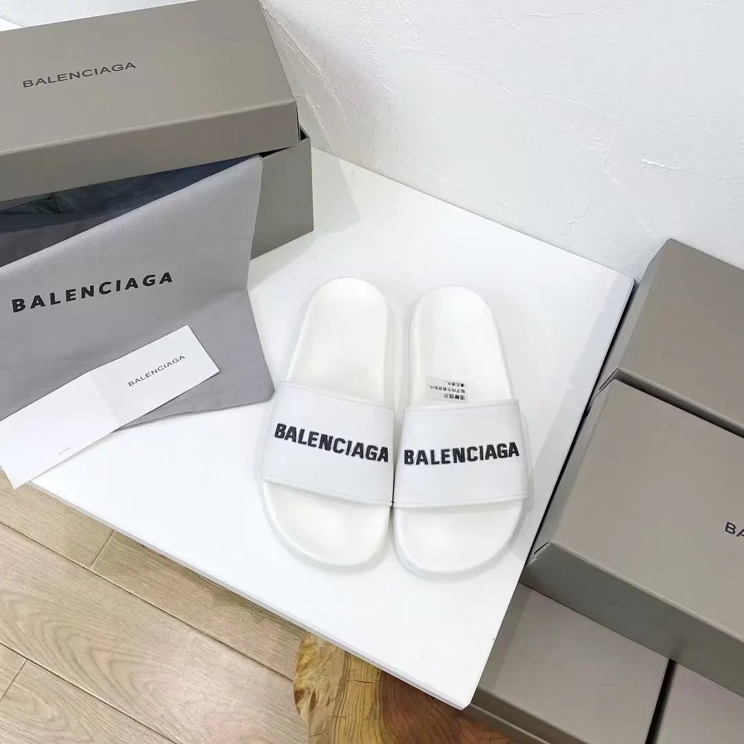 Balenciaga-2