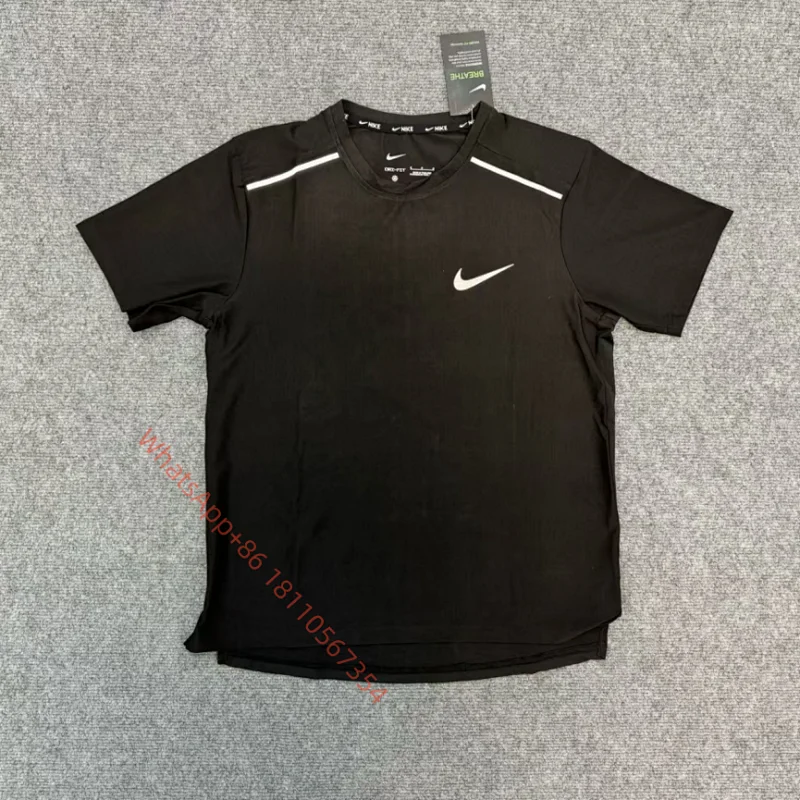 NIKE-Black Short-Sleeve Shirt