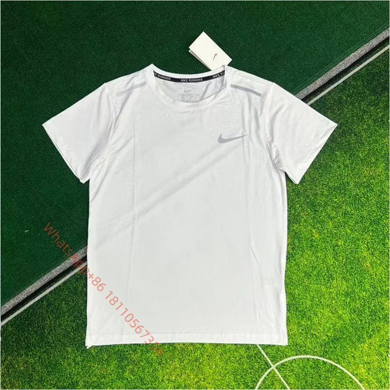 NIKE-White Short-Sleeve Shirt