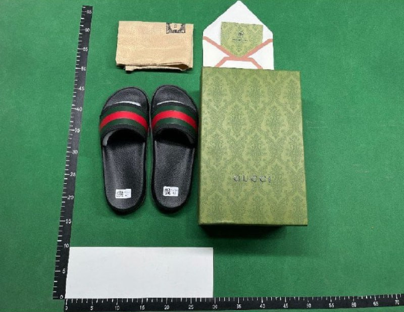 CD01 High-Quality Slippers WhatsApp+86 18110567354
