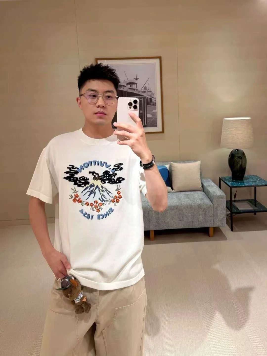 Louis Vuitton Mount Fuji Embroidered T-Shirt White - 9