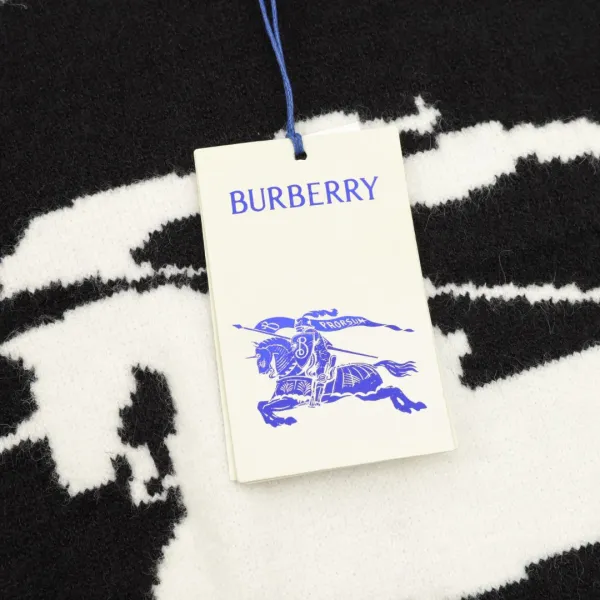 Burberry Equestrian Knight Logo Knit Sweater Gray - 10