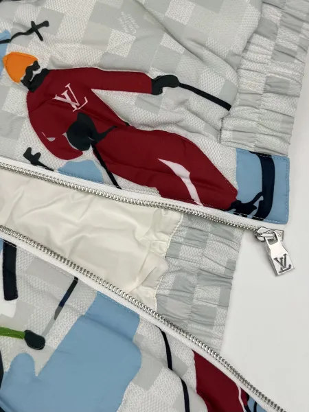 Louis Vuitton Ski Scene Puffer Vest Multicolor Outerwear.vest - 9