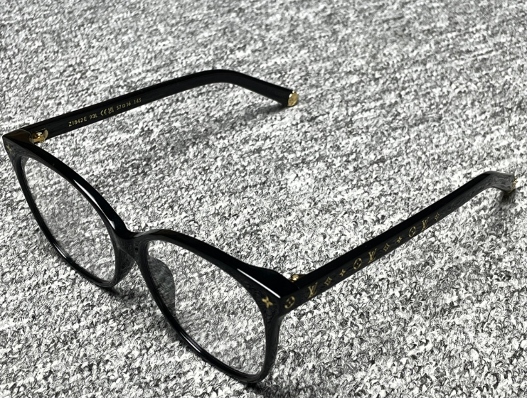 LV Non-Prescription Glasses