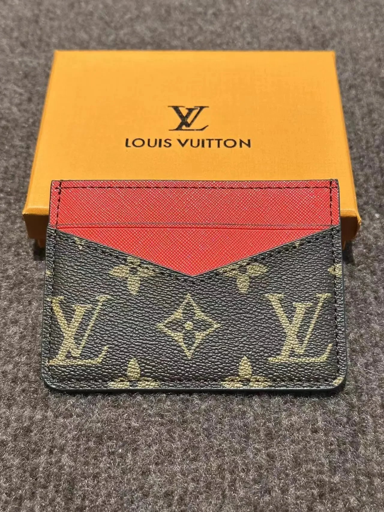 Red V