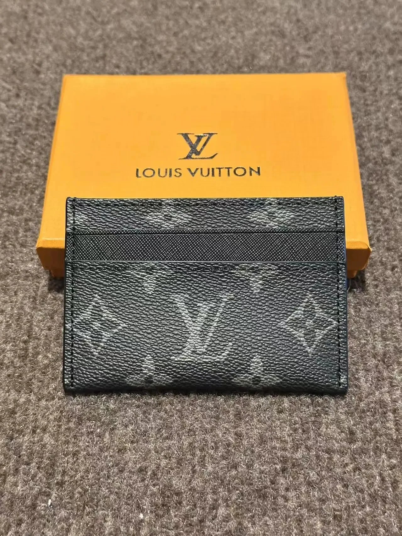 Black Cross-Grain