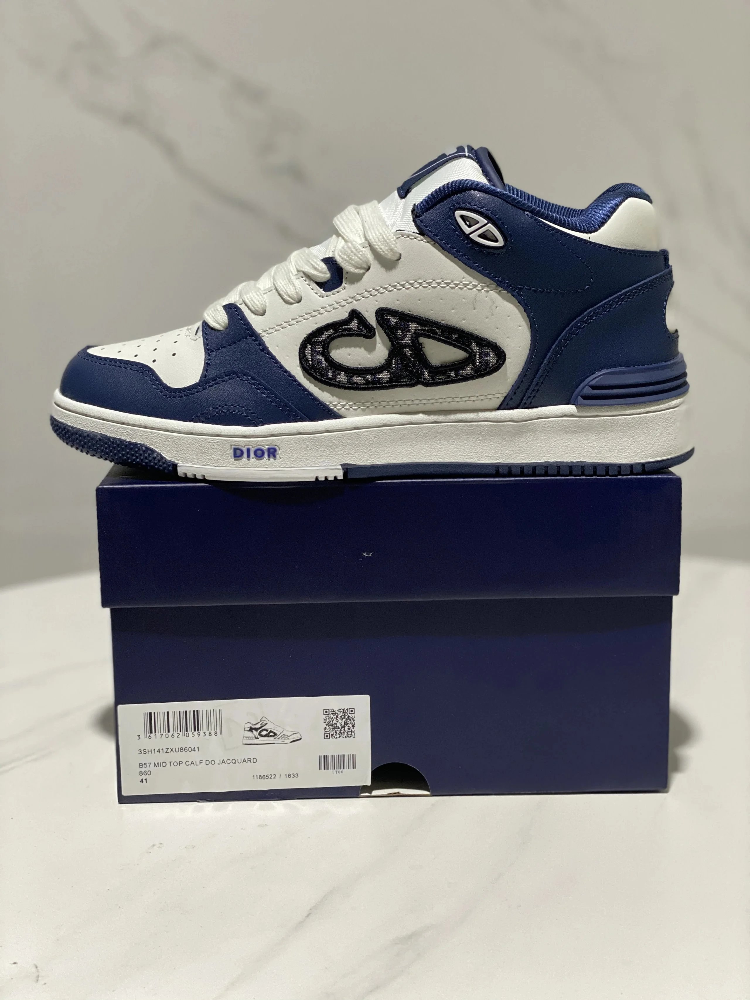 B57 White Dark Blue