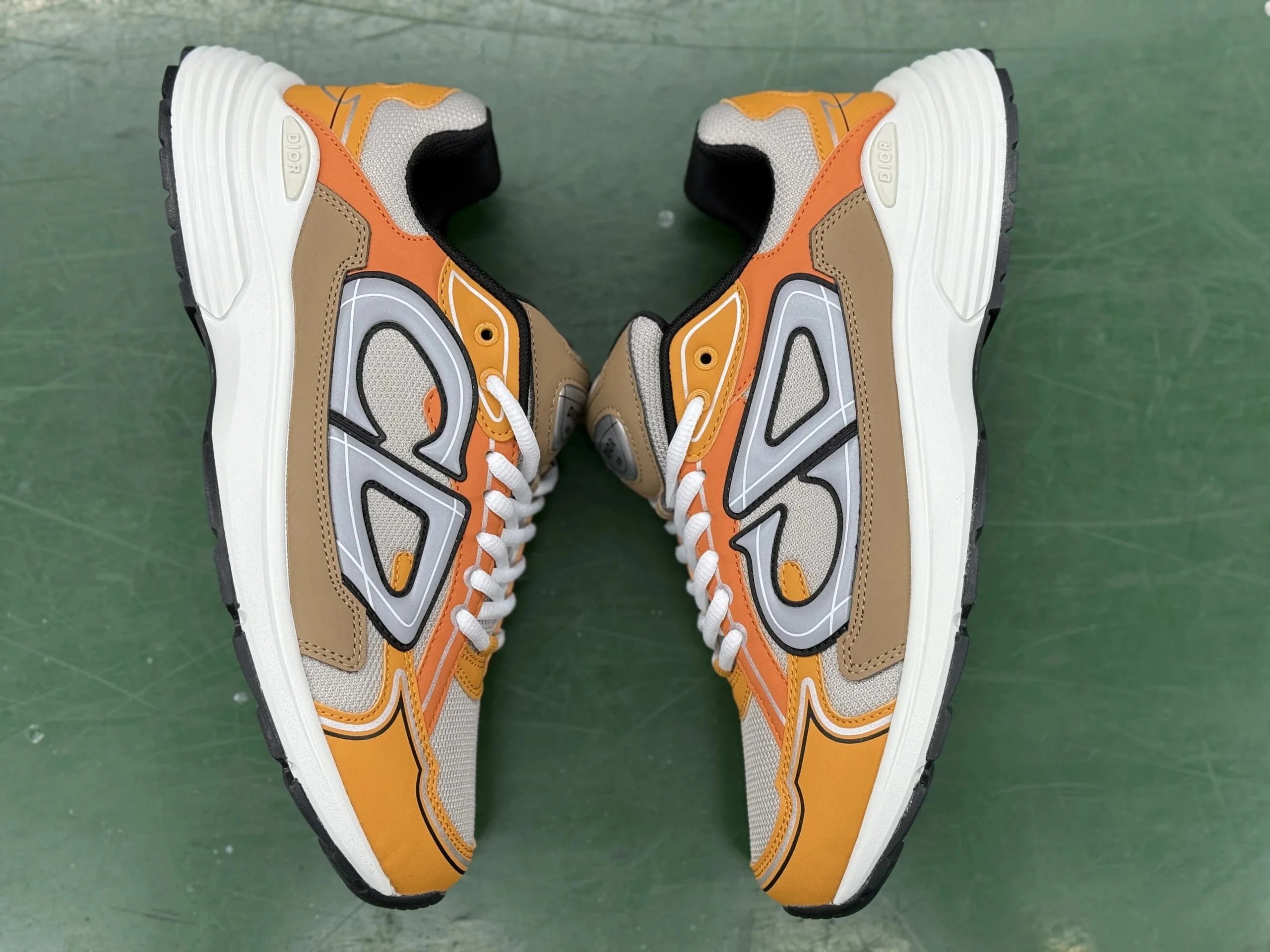 H162/Orange