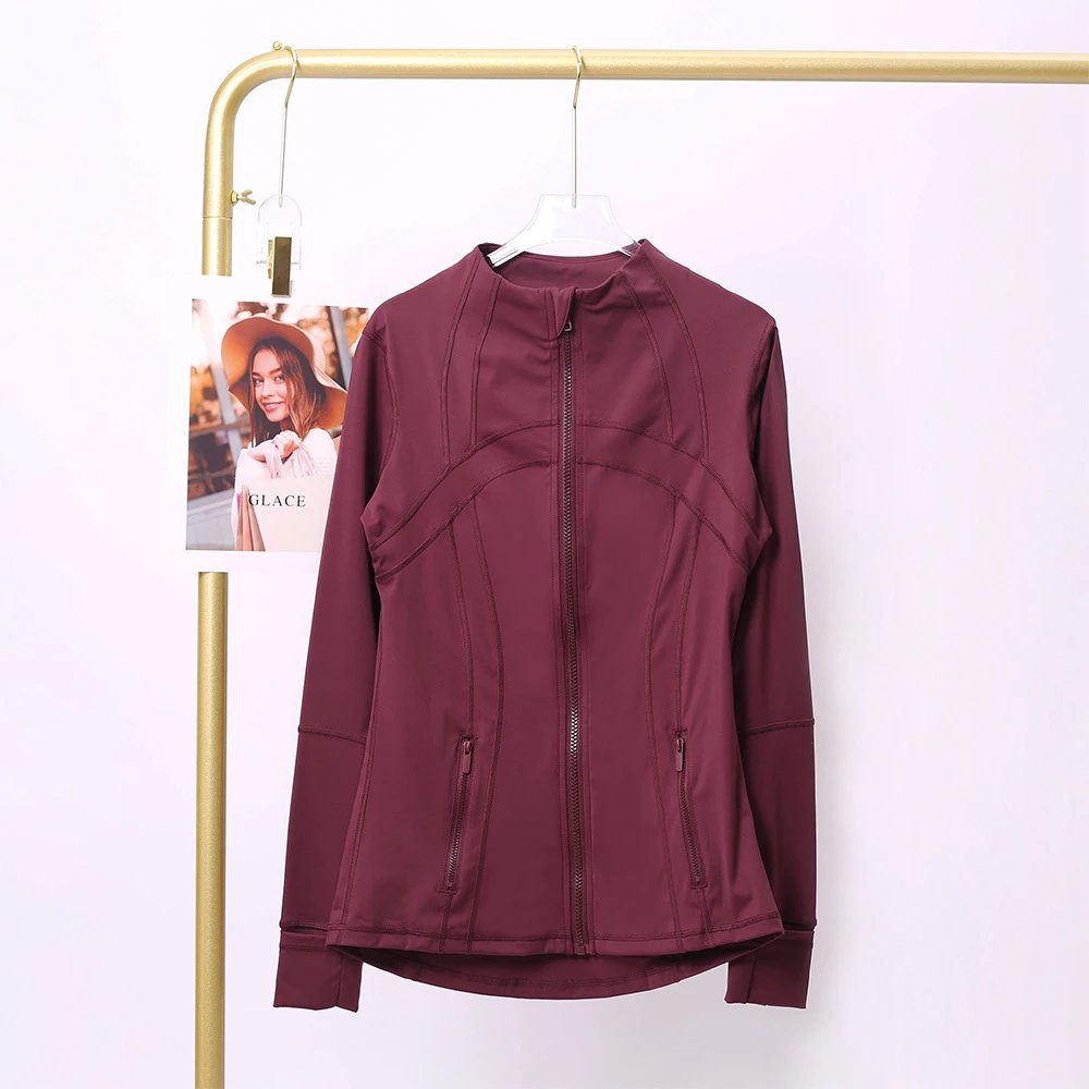 酒红夹克