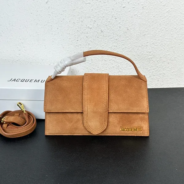 Jacquemus Le Chiquito White Bucket Bag with Gold Hardware Handbags - 6