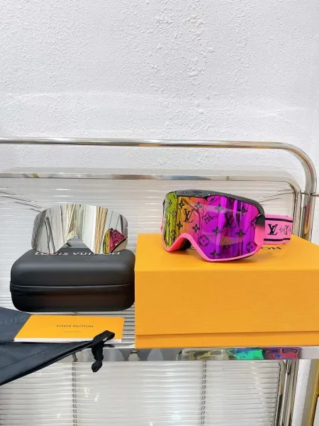 Louis Vuitton Ski Goggles Monogram Mirror Lens White Pink Black Eyewear - 5