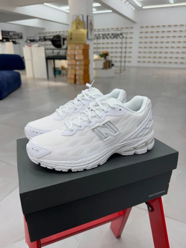 New Balance 1906R Retro Triple White