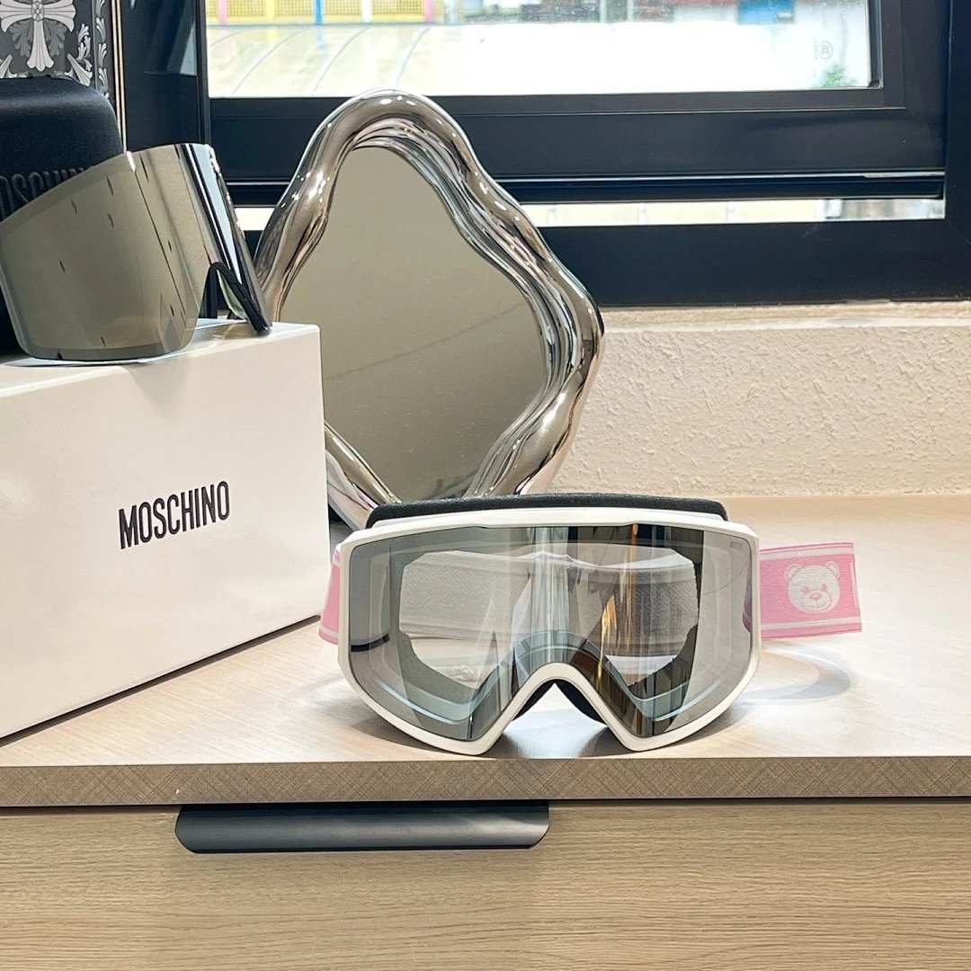 Moschino Ski Goggles White Silver Mirror Lens Eyewear