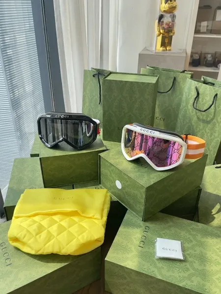 Louis Vuitton Ski Goggles Monogram Mirror Lens White Pink Black Eyewear - 4