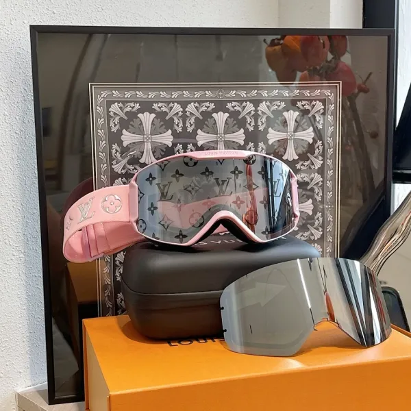 Louis Vuitton Monogram Ski Goggles Pink Eyewear - 1