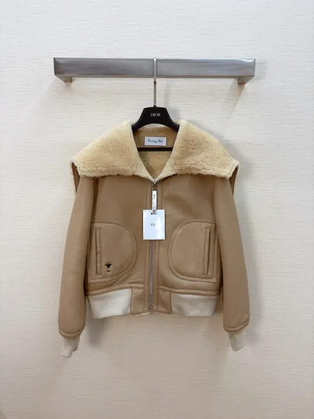 Design Leather Jacket with Ruched Hem and Flap Pockets Black - 7