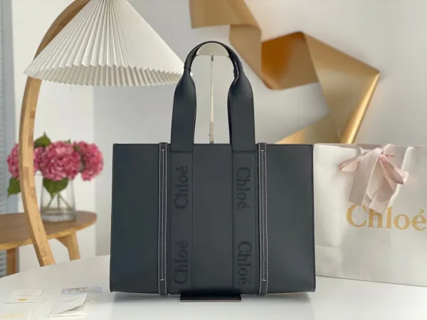 Chloé Crochet Tote Bag in Navy Blue - 5