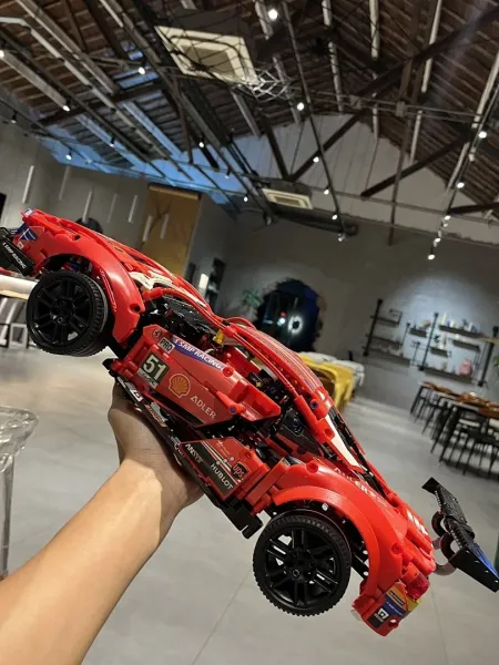 LEGO Technic 42125 Ferrari 488 GTE 'AF Corse' Race Car Red Electronics - 1