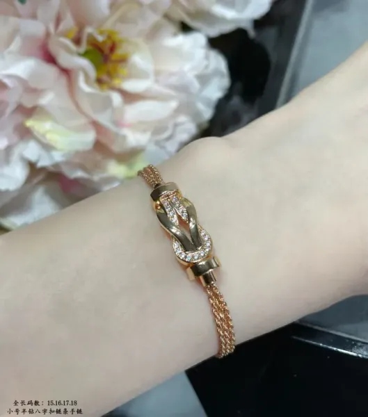 Design Small Bow Knot Eight-Character Chain Bracelet in Rose Gold Jewelry - 1