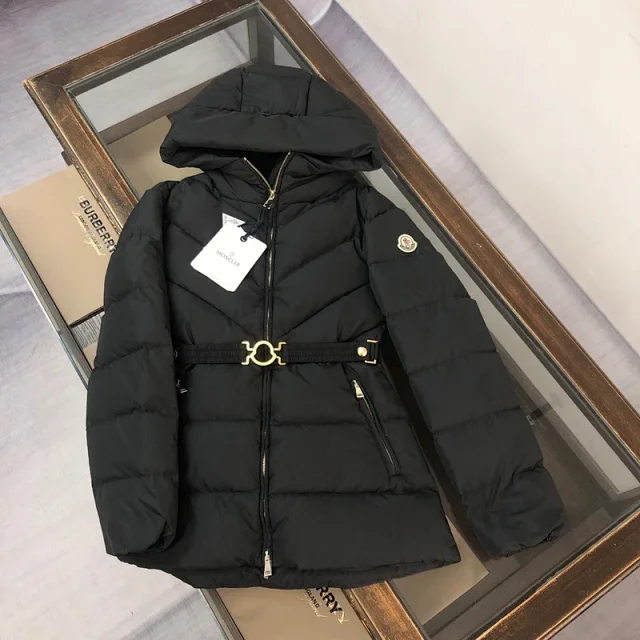 Moncler Down Jackets Hooded quilted jacket product detail image 10