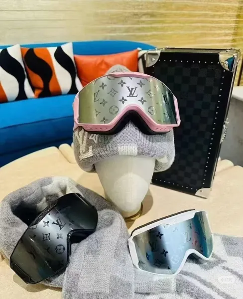 Louis Vuitton Monogram Ski Goggles Pink Frame Eyewear - 1