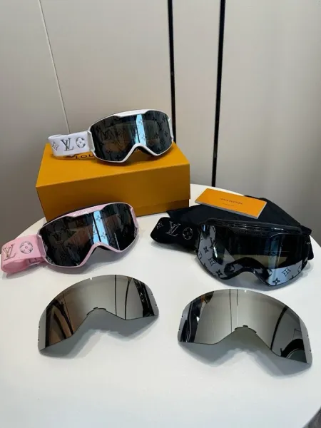 Louis Vuitton Ski Goggles Monogram Mirror Lens White Pink Black Eyewear - 1