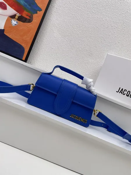 Jacquemus Le Chiquito White Bucket Bag with Gold Hardware Handbags - 7
