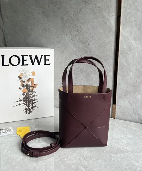 Loewe Puzzle Bucket Bag Burgundy Leather Handbag - 1